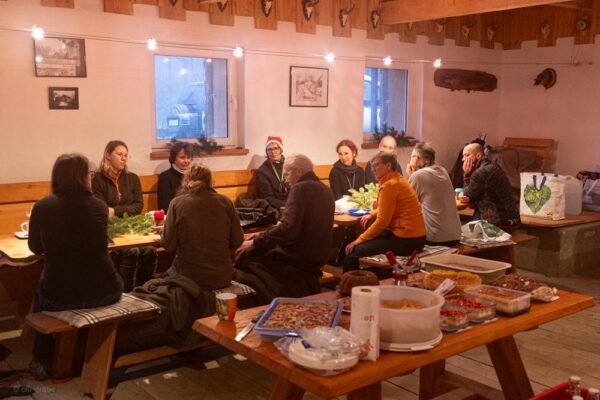 1a990da6-d14b-48c1-9b65-62b2a27b465f